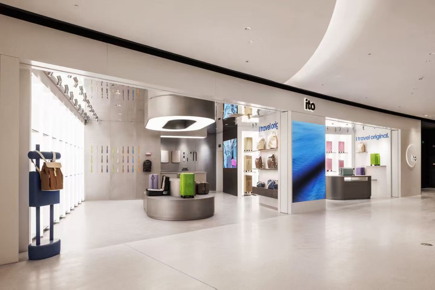 Guidance on Selecting Clothing Store Prop Production: Creating Unique Commercial Spaces