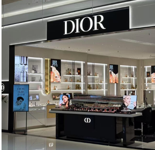 How to Design Makeup Store Display Counters That Captivate Customers 