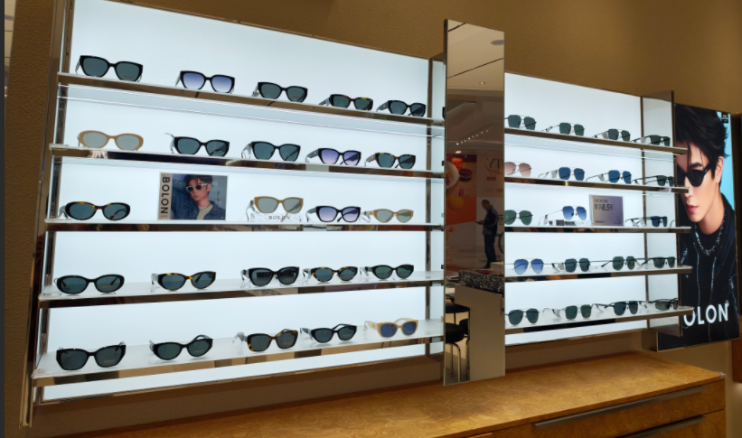 Custom Shelving: The Backbone of Efficient and Attractive Retail Spaces