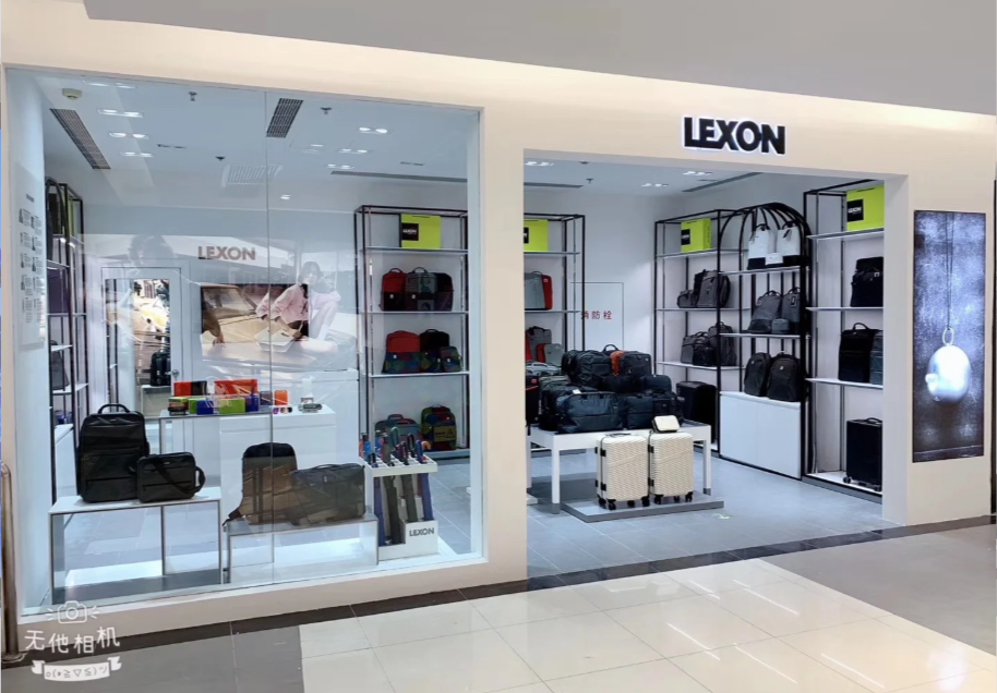 Bag Display Cabinets: Enhancing Customer Experience Through Open Access