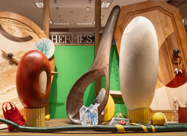Window Display Props: Modular Systems for Fast Seasonal Changeovers