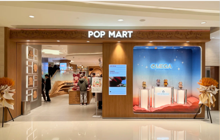 Retail Display Solutions: Adapting to Changing Consumer Behaviors